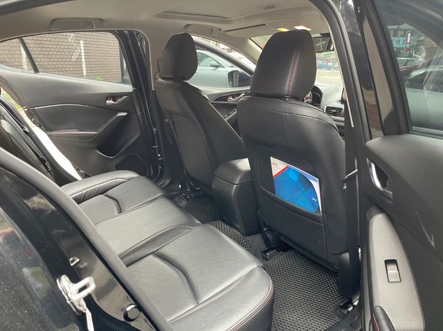 MAZDA馬自達 MAZDA 3  第11張相片