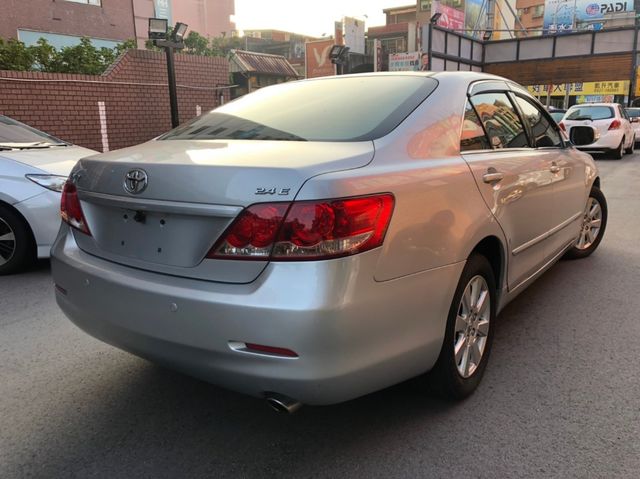 TOYOTA豐田 CAMRY  第2張相片