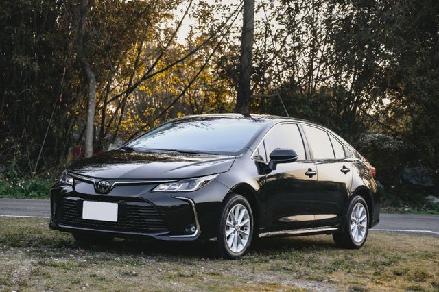 TOYOTA豐田 ALTIS  第2張相片