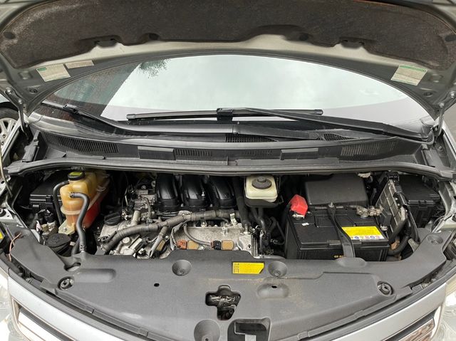 TOYOTA豐田 PREVIA  第6張相片