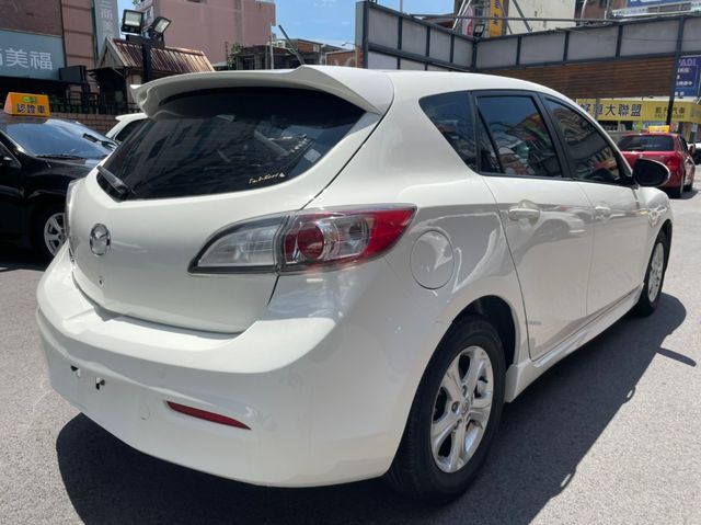 MAZDA馬自達 MAZDA 3  第2張相片