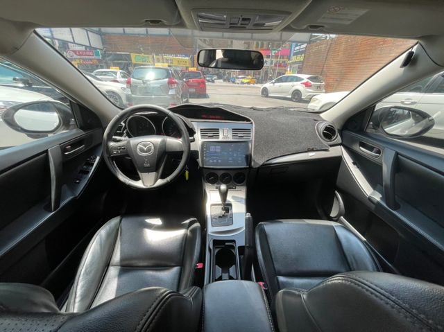 MAZDA馬自達 MAZDA 3  第5張相片
