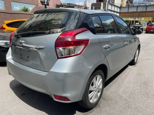 TOYOTA豐田 YARIS  第2張相片