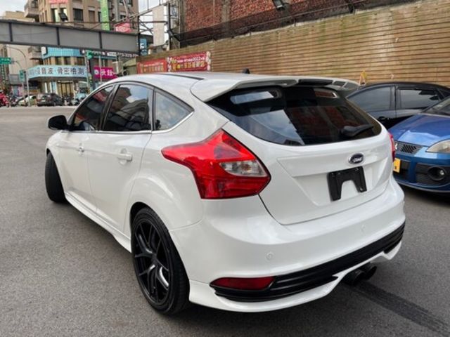 FORD福特 FOCUS  第11張相片