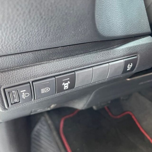 TOYOTA豐田 COROLLA ALTIS HYBRID  第10張相片
