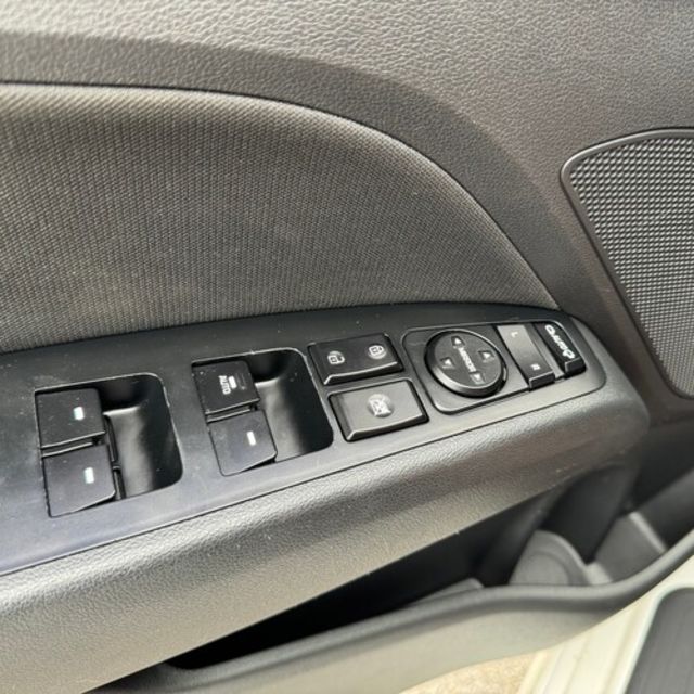 HYUNDAI現代 ELANTRA  第9張相片