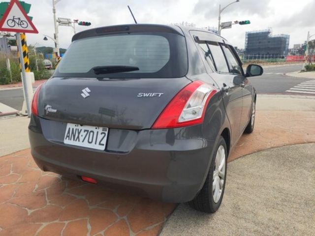 SUZUKI鈴木 SWIFT  第2張相片