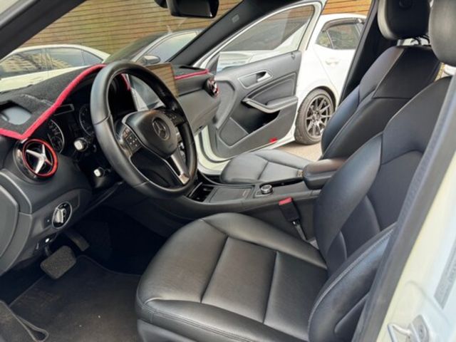 M-BENZ賓士 A180  第10張相片