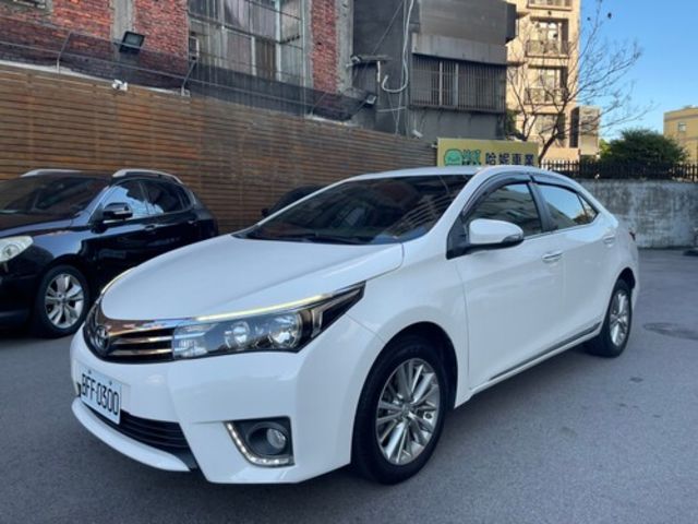 TOYOTA豐田 ALTIS  第1張相片