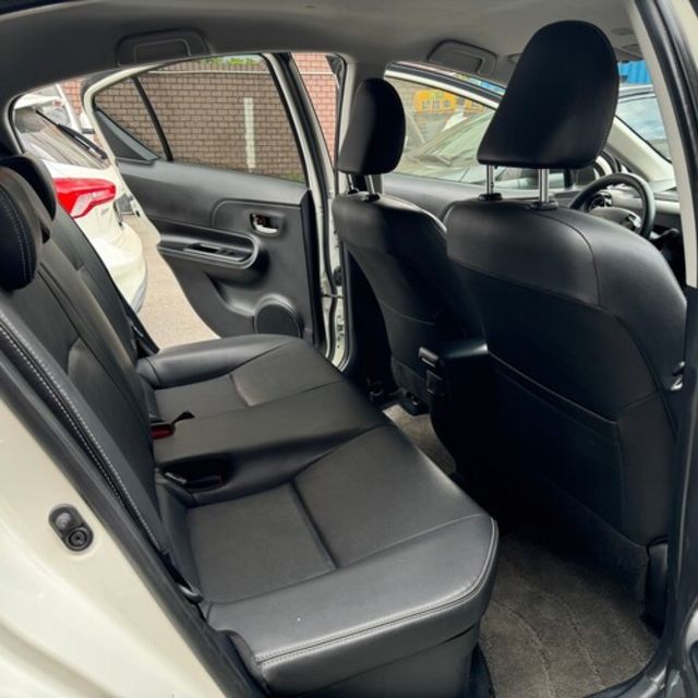 TOYOTA豐田 PRIUS C  第8張相片