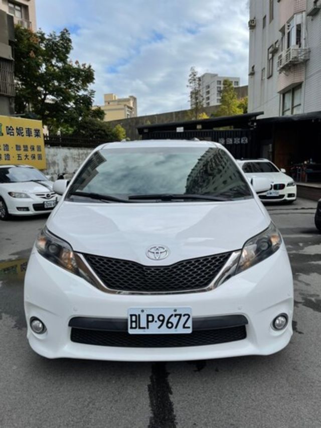 TOYOTA豐田 SIENNA  第3張相片