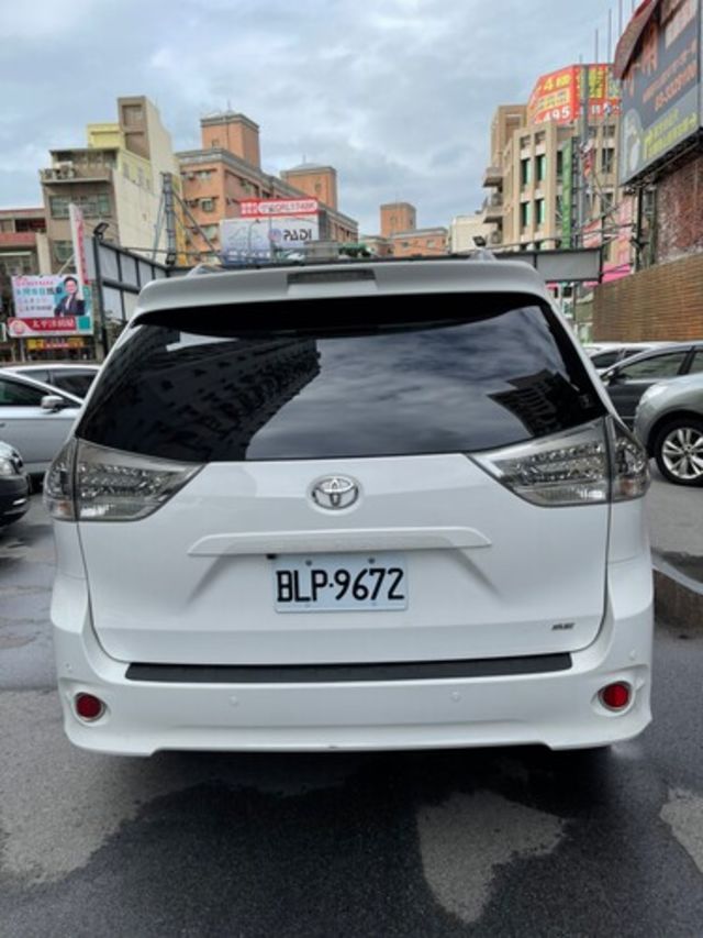 TOYOTA豐田 SIENNA  第4張相片