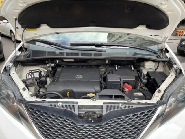 TOYOTA豐田 SIENNA  第6張相片