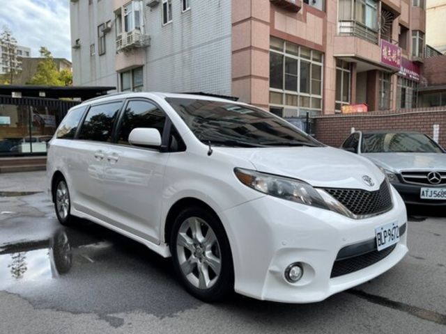 TOYOTA豐田 SIENNA  第8張相片