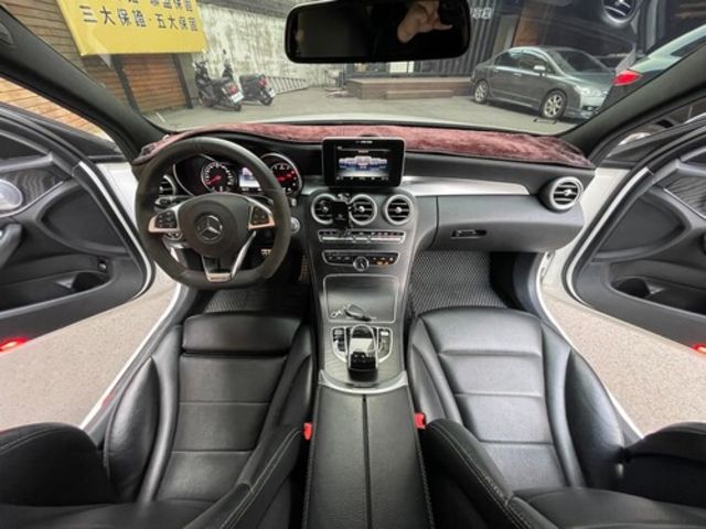 M-BENZ賓士 C300  第5張相片