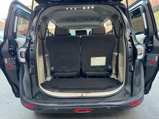 TOYOTA豐田 SIENTA  第10張相片