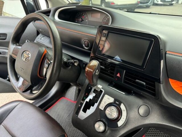 TOYOTA豐田 SIENTA  第7張相片