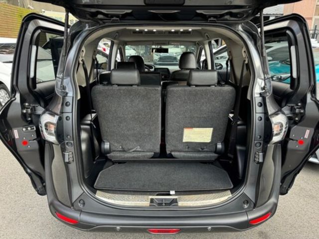 TOYOTA豐田 SIENTA  第10張相片