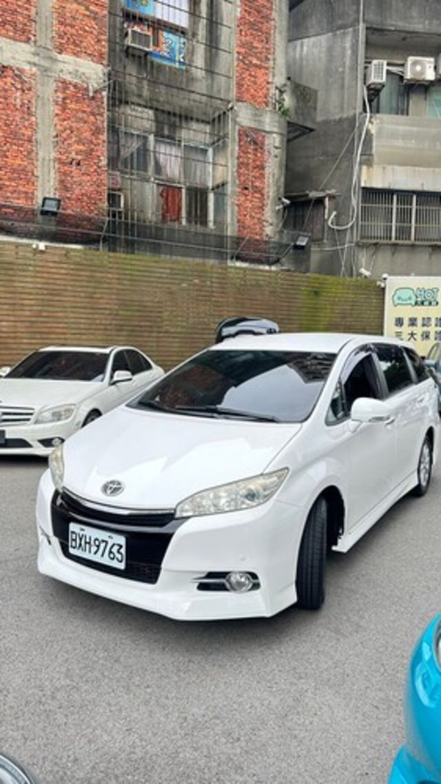 TOYOTA豐田 WISH  第1張相片