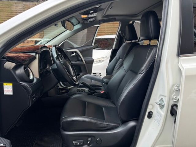 TOYOTA豐田 RAV4  第8張相片