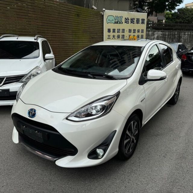 TOYOTA豐田 PRIUS C  第1張相片
