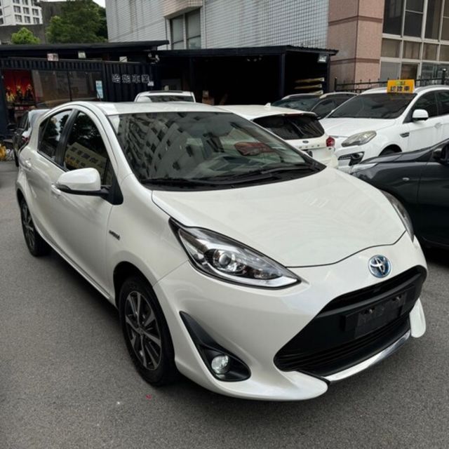 TOYOTA豐田 PRIUS C  第4張相片