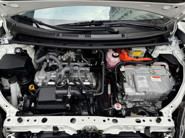 TOYOTA豐田 PRIUS C  第6張相片