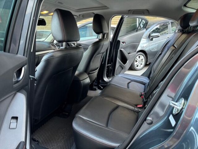 MAZDA馬自達 MAZDA 3  第7張相片