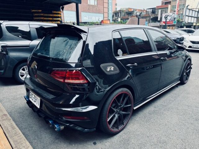VOLKSWAGEN福斯 GOLF  第2張相片