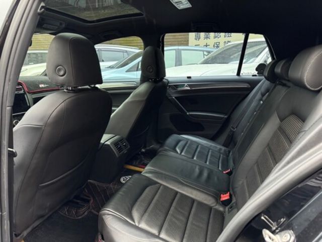 VOLKSWAGEN福斯 GOLF  第9張相片