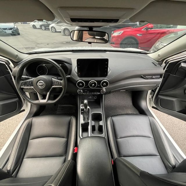 NISSAN日產 SENTRA  第9張相片