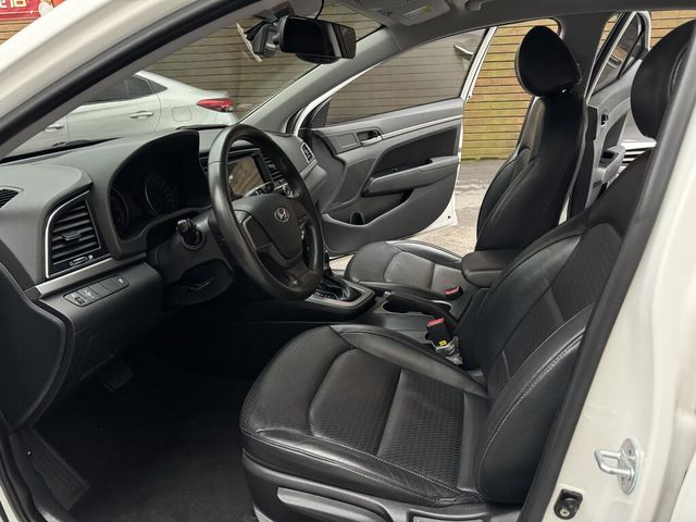 TOYOTA豐田 ALTIS  第7張相片