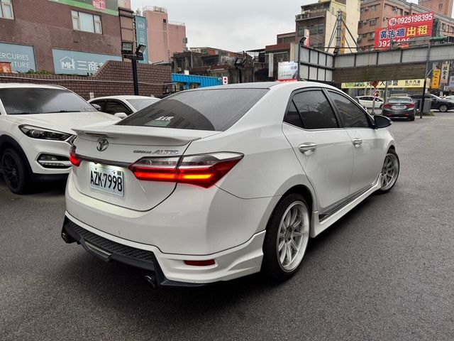 TOYOTA豐田 ALTIS  第3張相片
