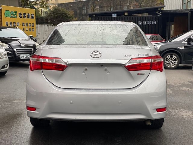 TOYOTA豐田 ALTIS  第3張相片