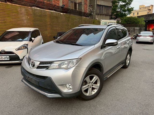 TOYOTA豐田 RAV4  第1張相片