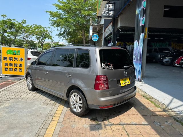 VOLKSWAGEN福斯 TOURAN  第4張相片