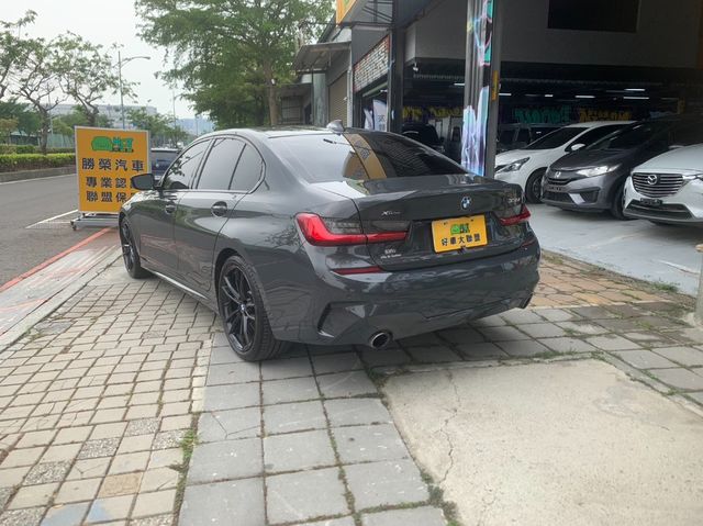 BMW寶馬 330I  第5張相片