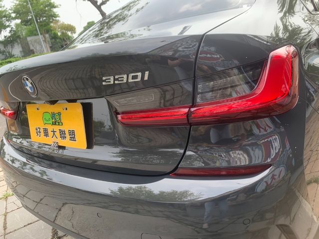 BMW寶馬 330I  第7張相片