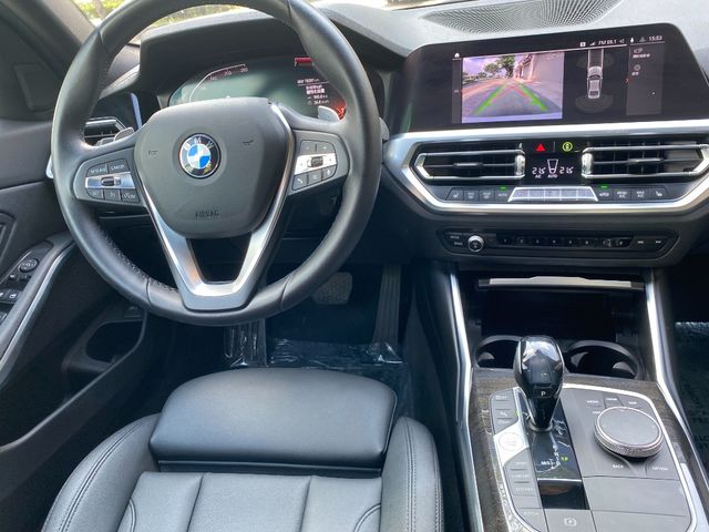 BMW寶馬 330I  第9張相片