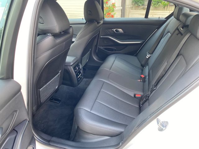 BMW寶馬 330I  第12張相片