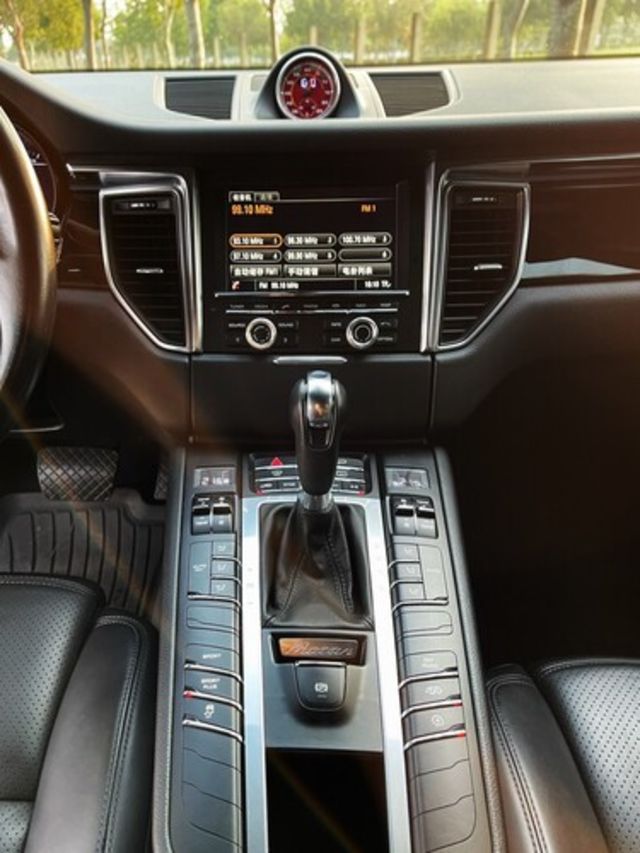 PORSCHE保時捷 MACAN S  第10張相片