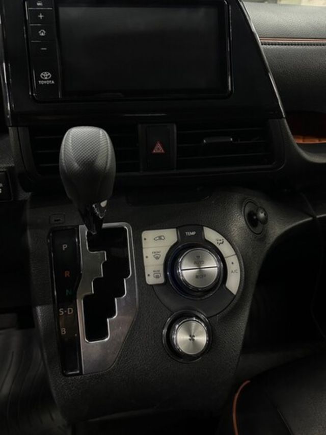 TOYOTA豐田 SIENTA  第9張相片