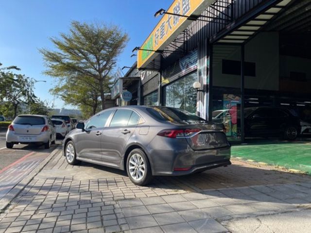TOYOTA豐田 ALTIS  第4張相片