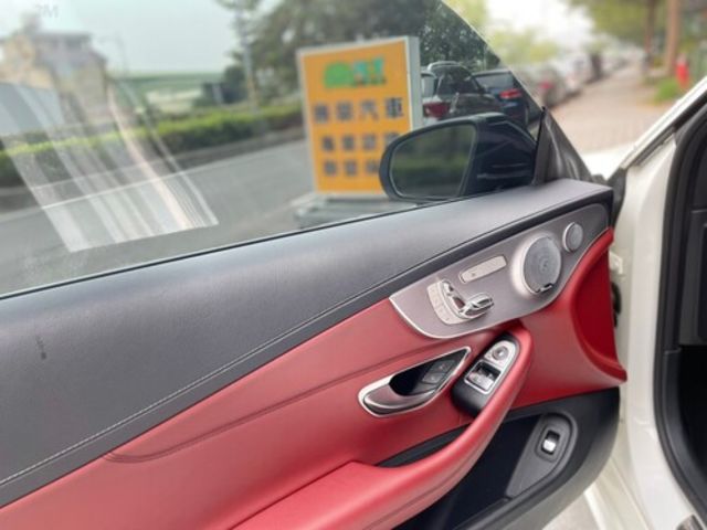M-BENZ賓士 C300  第7張相片