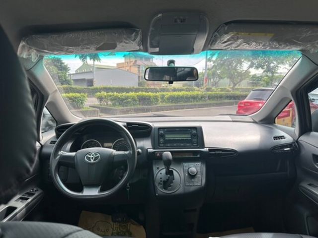 TOYOTA豐田 WISH  第6張相片