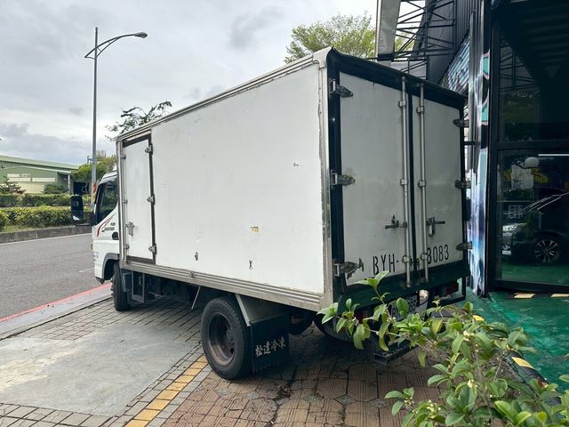 MITSUBISHI三菱 CANTER  第3張相片