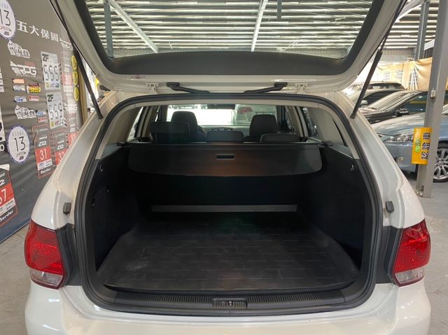 VOLKSWAGEN福斯 GOLF  第8張相片