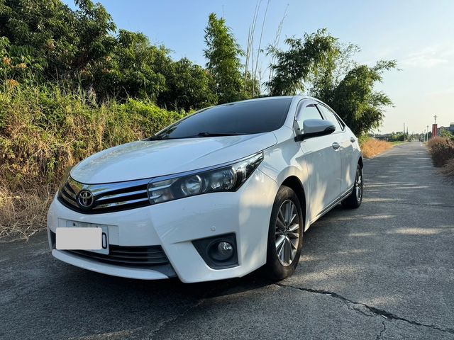 TOYOTA豐田 ALTIS  第1張相片