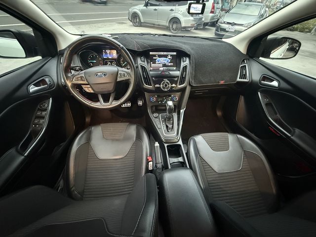 FORD福特 FOCUS  第7張相片