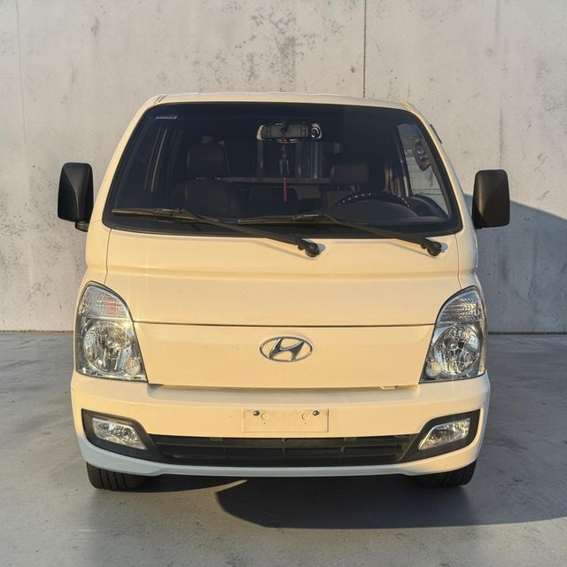 HYUNDAI現代 PORTER  第2張相片